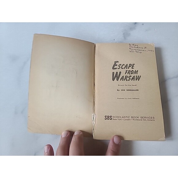 Escape From Warsaw By Ian Serraillier Paperback - Picture 2 of 10